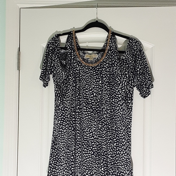 Michael Michael Kors Bare Shoulder Top w/Chain Neckline - Picture 2 of 3